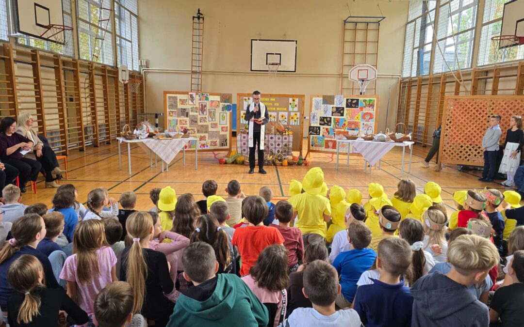 PRIREDBA ZA DAN KRUHA I ZAHVALNOSTI ZA PLODOVE ZEMLJE